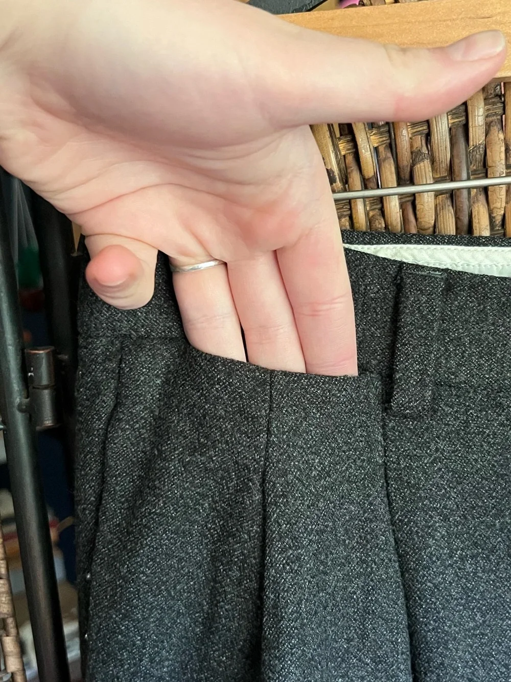 33X27 Wool Banana Republic Trousers